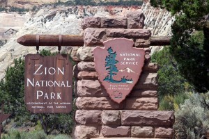 Zion_National_Park_sign